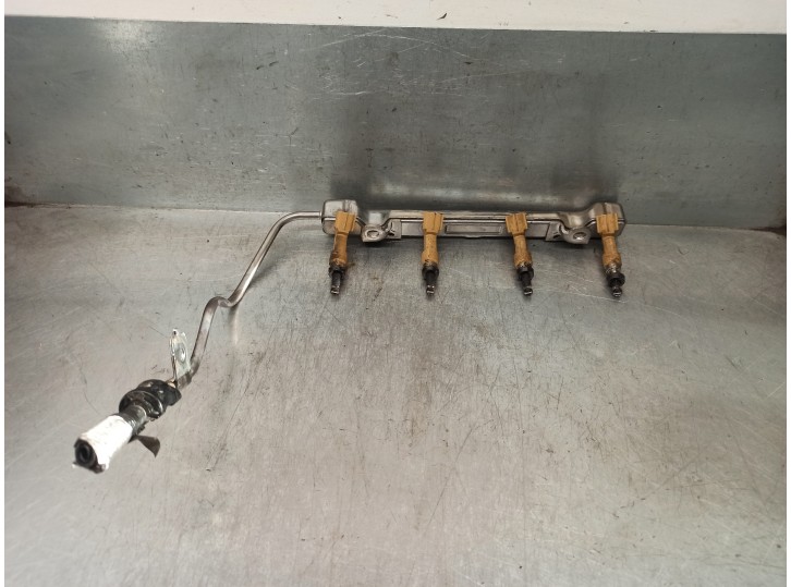 Recambio de rampa inyectora para toyota auris 1.8 16v (híbrido) referencia OEM IAM 2381437061  