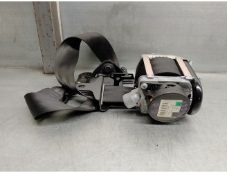Replacement front right seat belt for Volvo V60 Kombi 2.0 Diesel CAT OEM IAM reference 616155800 WITH PRETENSIONER 