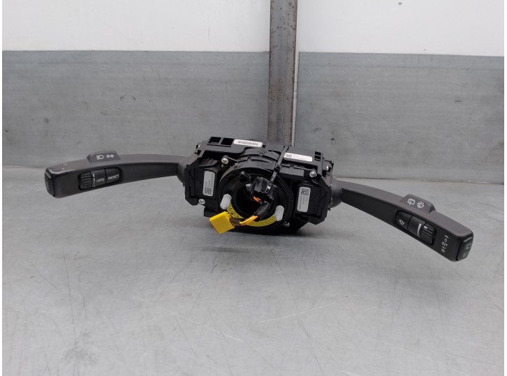 Recambio de mando luces para volvo v60 kombi 2.0 diesel cat referencia OEM IAM 31334644 31264169 