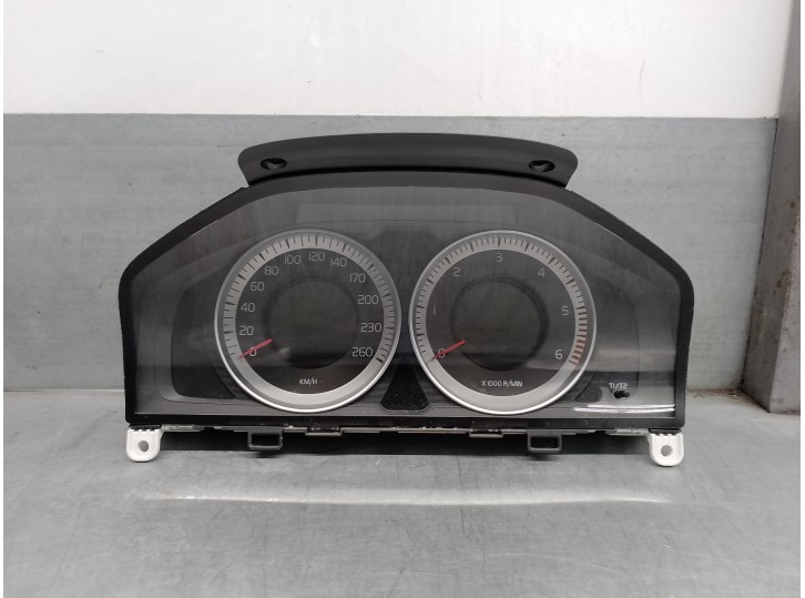 Recambio de cuadro instrumentos para volvo v60 kombi 2.0 diesel cat referencia OEM IAM 31343325AA 69799610U 