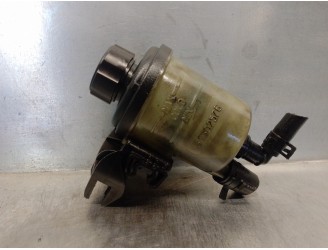 Recambio de deposito servo para volvo v60 kombi 2.0 diesel cat referencia OEM IAM 31302576 31302576 