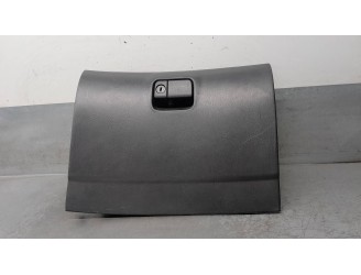 Recambio de guantera para mazda 323 berlina f/s (bj) 2.0 turbodiesel referencia OEM IAM BJ3A64030A 