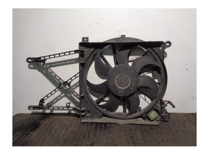 Recambio de electroventilador para opel astra h berlina 1.6 16v referencia OEM IAM 13128815 0130303956 BOSCH