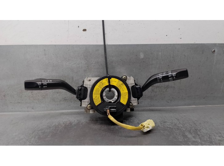 Recambio de mando luces para mazda 323 berlina f/s (bj) 2.0 turbodiesel referencia OEM IAM GE4T66122 