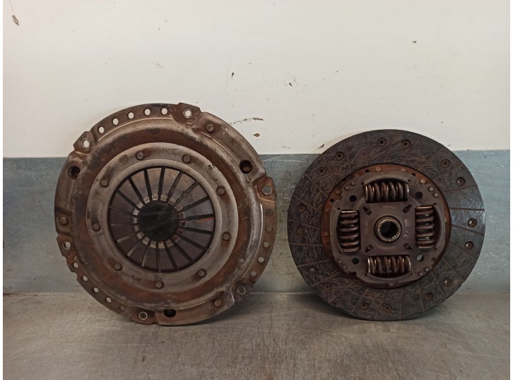 Recambio de kit embrague para opel vectra b berlina 2.0 dti referencia OEM IAM 664023 664028 LUK