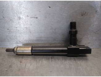 Recambio de inyector para mazda 323 berlina f/s (bj) 2.0 turbodiesel referencia OEM IAM RF2A13H50 