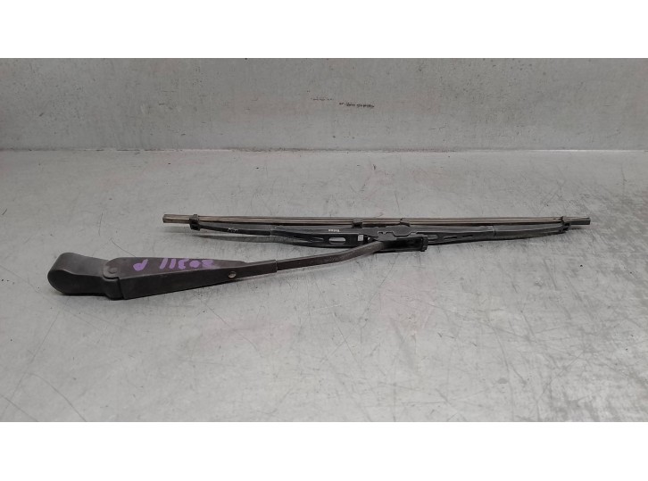 Recambio de brazo limpia trasero para mazda 323 berlina f/s (bj) 2.0 turbodiesel referencia OEM IAM B25H67421  