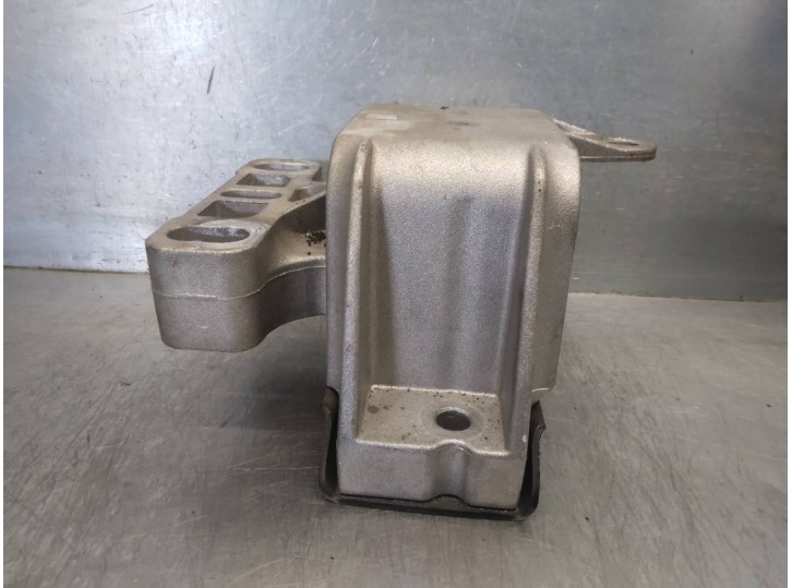Recambio de soporte motor izquierdo para volkswagen bora berlina (1j2) 1.9 tdi referencia OEM IAM 1J0199555AH 