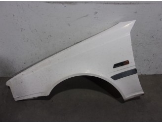 Replacement left front fender for Volvo series 460 1.9 turbodiesel OEM IAM reference 4806853 WHITE 