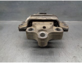 Replacement gearbox mount for Seat Leon (1P1) 2.0 TDI OEM IAM reference 1K0199555T 