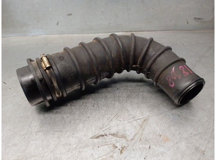 Replacement hose for Volvo Series 460 1.9 turbodiesel OEM IAM reference 475541 