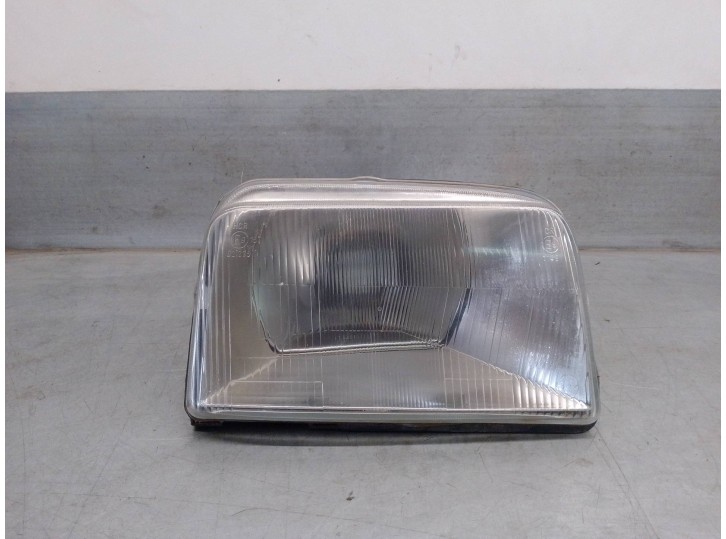Recambio de faro derecho para renault 5 (b/c40) 1.4 referencia OEM IAM 7701030638 MANUAL 5 PUERTAS