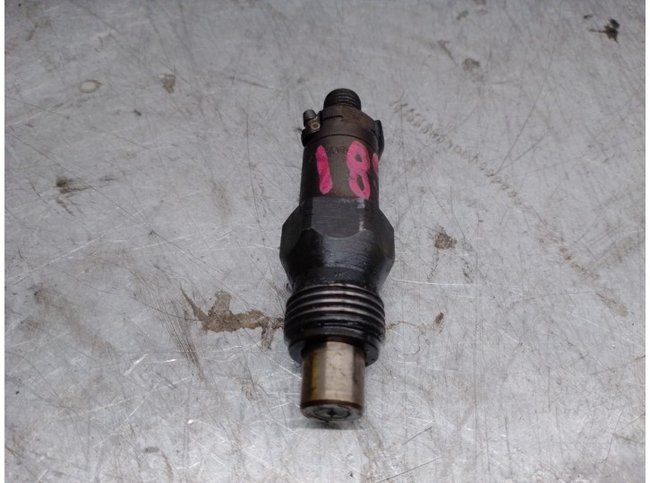 Replacement injector for Volvo 460 series 1.9 turbodiesel OEM IAM reference LCR6735401D LUCAS