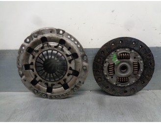 Replacement clutch kit for Opel Combo (Corsa C) 1.7 16V DTI CAT (Y 17 DT / LR6) OEM IAM reference 321008710 121008910 LUK