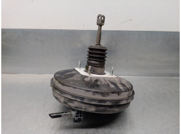 Recambio de servofreno para dacia sandero ii 1.0 12v cat referencia OEM IAM 472103298R  TRW