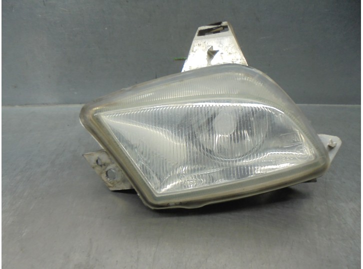 Recambio de faro antiniebla derecho para citroën xsara berlina 1.9 turbodiesel referencia OEM IAM 67721049 67721049 VALEO