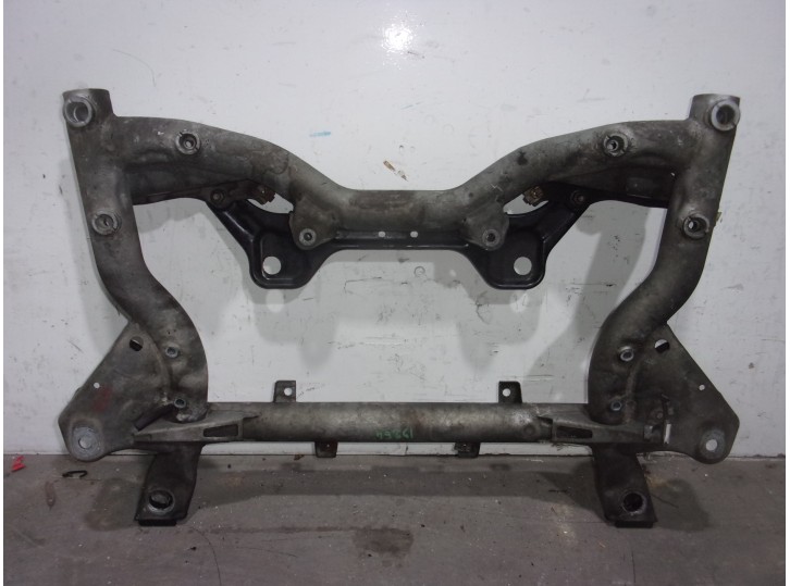 Recambio de puente delantero para mercedes-benz clase c (w204) familiar 2.1 cdi cat referencia OEM IAM A2046280557 CUNA MOTOR 