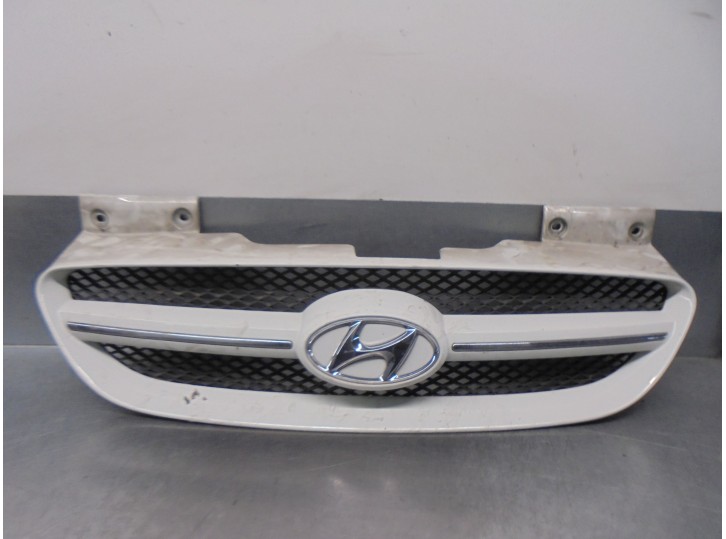 Replacement front grille for Hyundai Getz (TB) 1.5 CRDi CAT OEM IAM reference 863851C310 