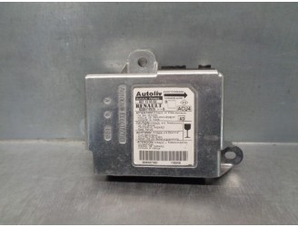 Replacement airbag control unit for Renault Megane II Classic Sedan 1.9 dCi diesel FAP OEM IAM reference 8200412026 607139300 