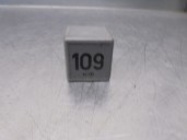 Recambio de rele para volkswagen bora berlina (1j2) 1.9 tdi referencia OEM IAM 1J0906381A  