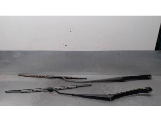 Recambio de brazo limpia delantero derecho para jaguar s-type 2.5 v6 24v cat referencia OEM IAM 1R8317527A DERECHO E IZQUIERDO 