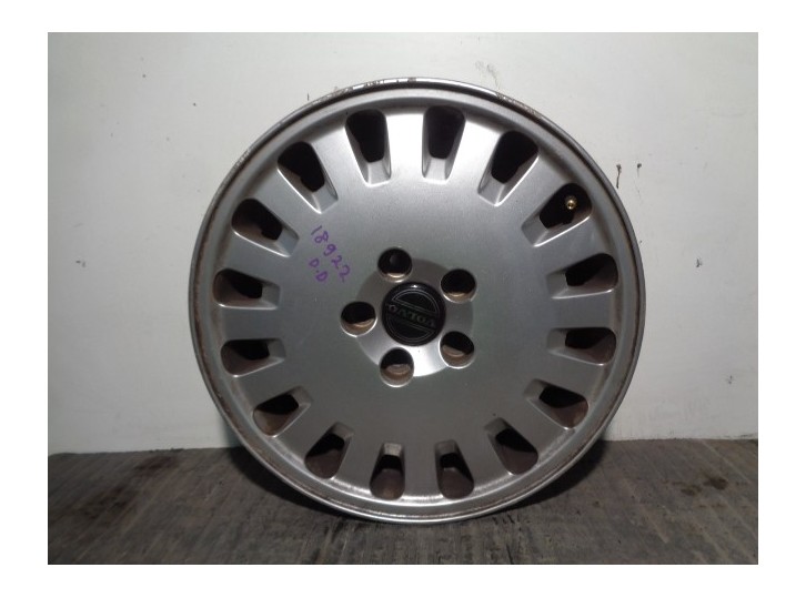 Recambio de llanta para volvo v70 familiar 2.5 turbodiesel referencia OEM IAM 9173548 R166.5JX16X43 ALUMINIO 16P