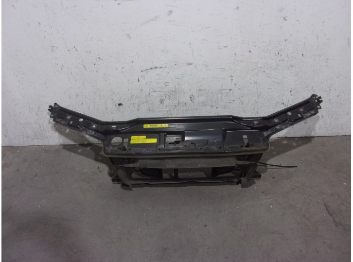 Replacement front panel for Volvo V70 Estate 2.5 Turbodiesel OEM IAM reference 30655380 SHEET METAL 