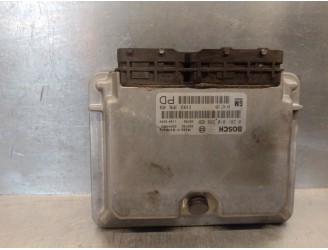 Recambio de centralita motor uce para opel zafira a elegance referencia OEM IAM 24417169 0281010268 BOSCH