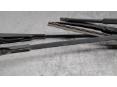 Recambio de brazo limpia delantero derecho para ford fiesta berl./courier 1.1 cat referencia OEM IAM 89FG17526  