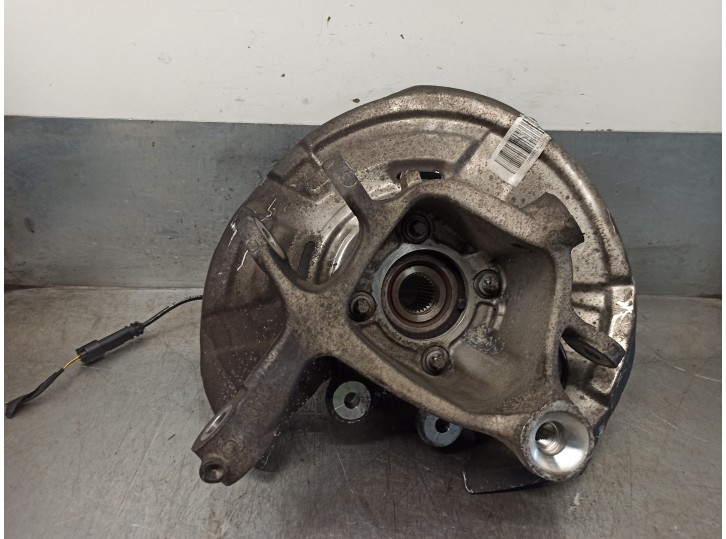 Replacement rear right steering knuckle for BMW 5 Series Saloon (F10) 3.0 Turbodiesel OEM IAM reference 33326793770 