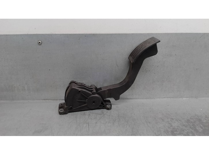 Recambio de potenciometro pedal para volvo s40 berlina 2.0 diesel cat referencia OEM IAM 4M519F836AH 6PV00864101 FOMOCO