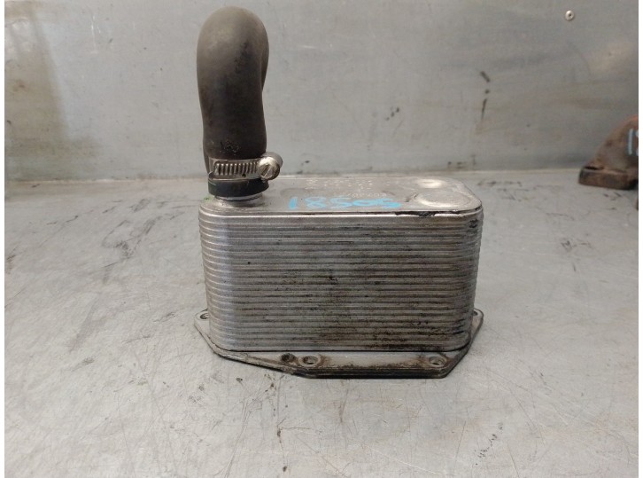 Recambio de enfriador aceite motor para bmw serie 5 berlina (e39) 2.5 24v turbodiesel cat referencia OEM IAM 2247204 8792145 KTM