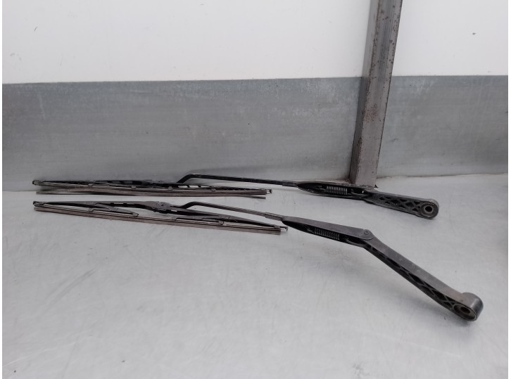 Recambio de brazo limpia delantero derecho para nissan micra (k11) 1.3 16v cat referencia OEM IAM 288855F200 288805F200 