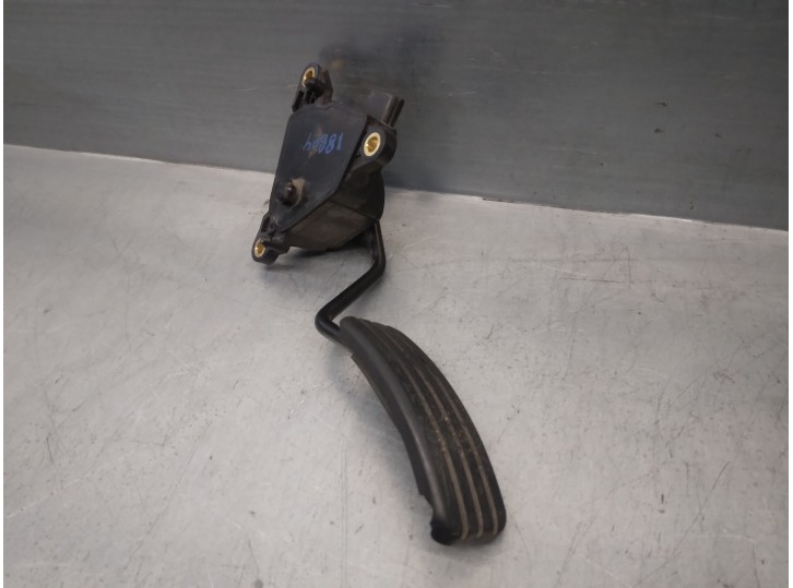 Recambio de potenciometro pedal para renault kangoo 1.5 dci diesel cat referencia OEM IAM 8200436878  