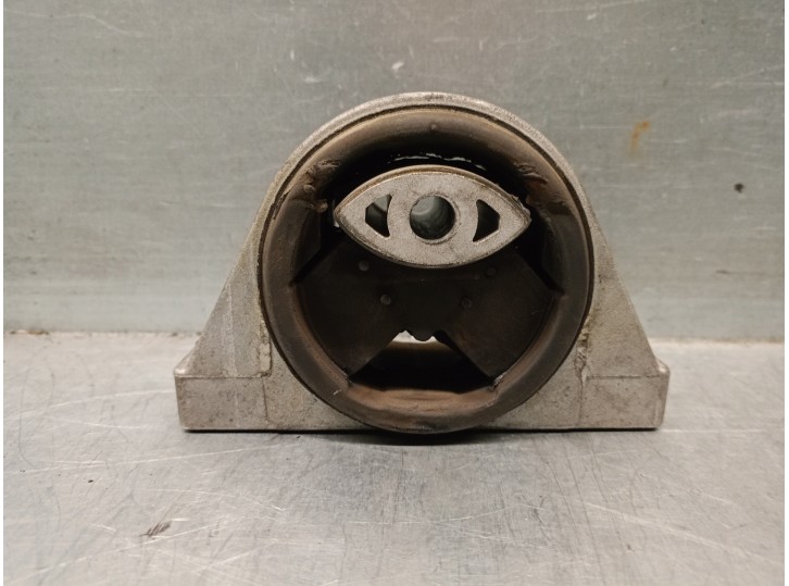 Replacement right engine mount for Citroën Jumper closed box body from '02 2.0 HDI CAT OEM IAM reference 1335127080 A236 5 DO