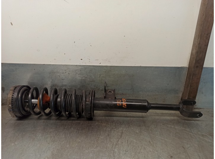 Replacement front right shock absorber for BMW Series 5 saloon (F10) 3.0 turbodiesel OEM IAM reference 31316775576 