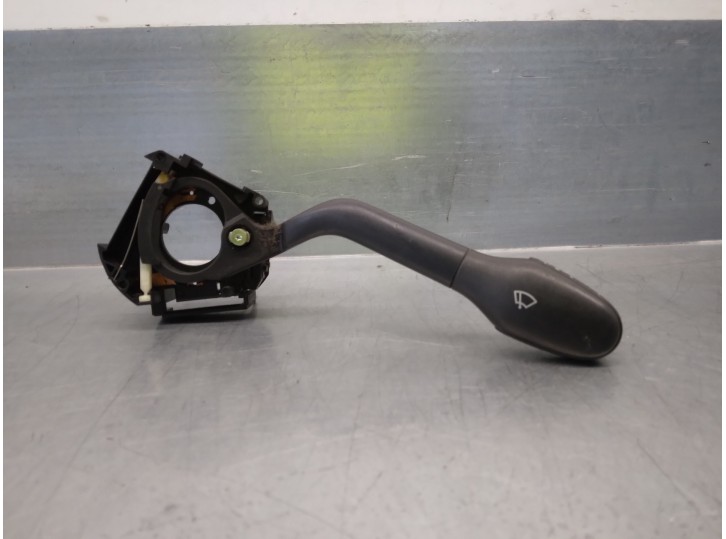 Recambio de mando limpia para volkswagen golf iii berlina (1h1) 1.6 referencia OEM IAM 1H6953503AA  