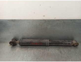 Recambio de amortiguador trasero derecho para peugeot 208 business line referencia OEM IAM 9804627180 03081000737 KYB