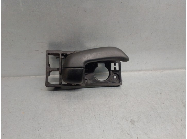 Recambio de maneta interior trasera derecha para hyundai i10 1.2 cat referencia OEM IAM 826230X000  5 PUERTAS