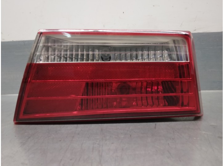 Replacement rear right tail light for Hyundai Sonata (NF) 2.0 CRDi CAT OEM IAM reference 924043K020 4 HATCHBACK DOORS