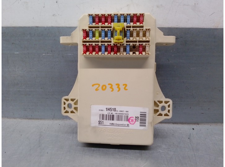 Recambio de caja reles / fusibles para hyundai i30 1.4 cat referencia OEM IAM 919501H51010  