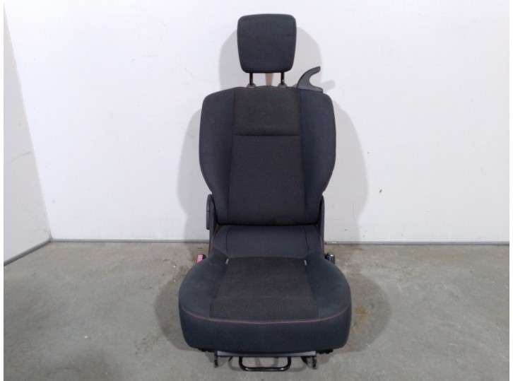 Recambio de asientos trasero izquierdo para renault scenic ii dci diesel referencia OEM IAM 4811891 TELA NEGRA Y LINEA NARANJA 5