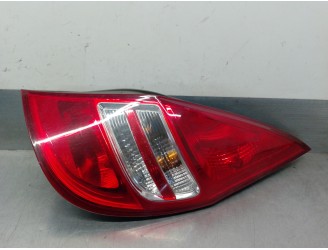 Recambio de piloto trasero derecho para hyundai i30 1.4 cat referencia OEM IAM 924022R010  5 PUERTAS