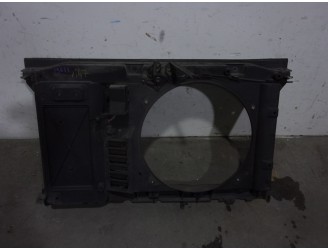 Recambio de calandra delantera de radiador para citroën c4 berlina cool referencia OEM IAM 7104GG DE FIBRA CON CERRADURA 