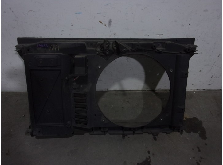 Recambio de calandra delantera de radiador para citroën c4 berlina cool referencia OEM IAM 7104GG DE FIBRA CON CERRADURA 