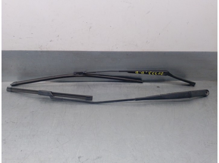 Recambio de brazo limpia delantero derecho para seat leon st (5f8) 1.6 tdi referencia OEM IAM 5F1955409 5F1955410 