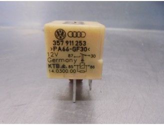 Replacement relay for Seat Cordoba Berlina (6K2) 1.9 TDI OEM IAM reference 357911253 