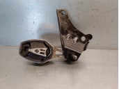 Replacement engine mount for Citroën C3 III (SX) 1.2 VTi 82 OEM IAM reference 9810221880 9815650580 