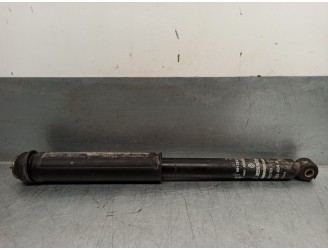 Recambio de amortiguador trasero derecho para renault 19 (b/c/l53) referencia OEM IAM 7700825484A  