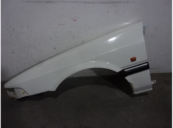 Replacement front left fender for MG Series 800 (RS) 2.0 16V CAT OEM IAM reference WHITE 